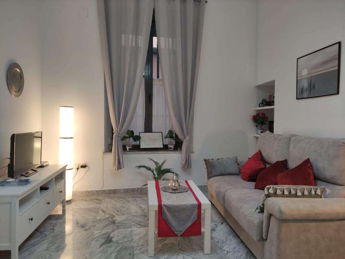 Ciriaco By Sevillaluxurysuites Bagian luar foto