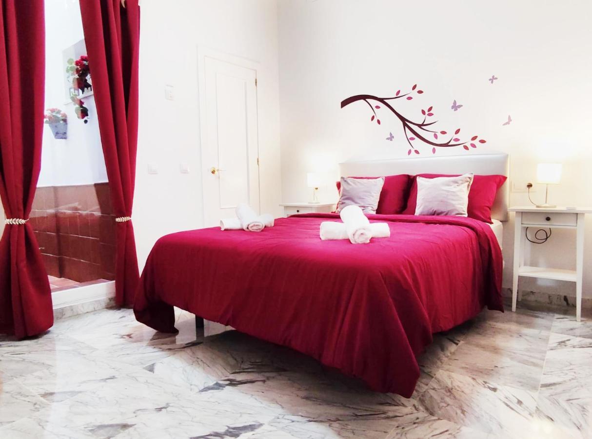 Ciriaco By Sevillaluxurysuites Bagian luar foto